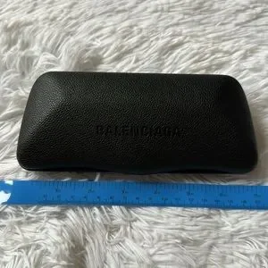 BALENCIAGA LEATHER SUNGLASSES CASE WITH CLEANING CLOTH BLACK Balenciaga | Accessories | Balenciaga Leather Sunglasses  main image 3